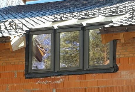 Установка карнизных окон в КП Дубрава, нестандартная комбинация 
