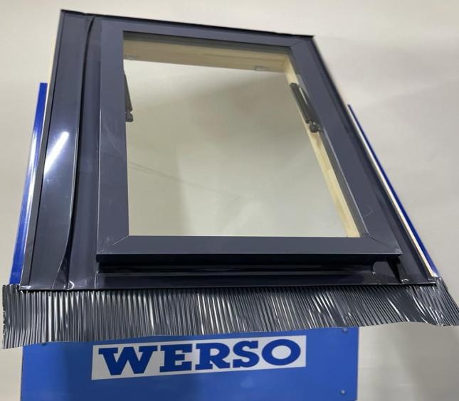 Окно-люк WERSO 52х94 для холодного чердака в Ишиме