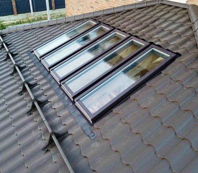 Глухое мансардное окно WERSO с двухкамерным стеклопакетом,114*118 в Надыме